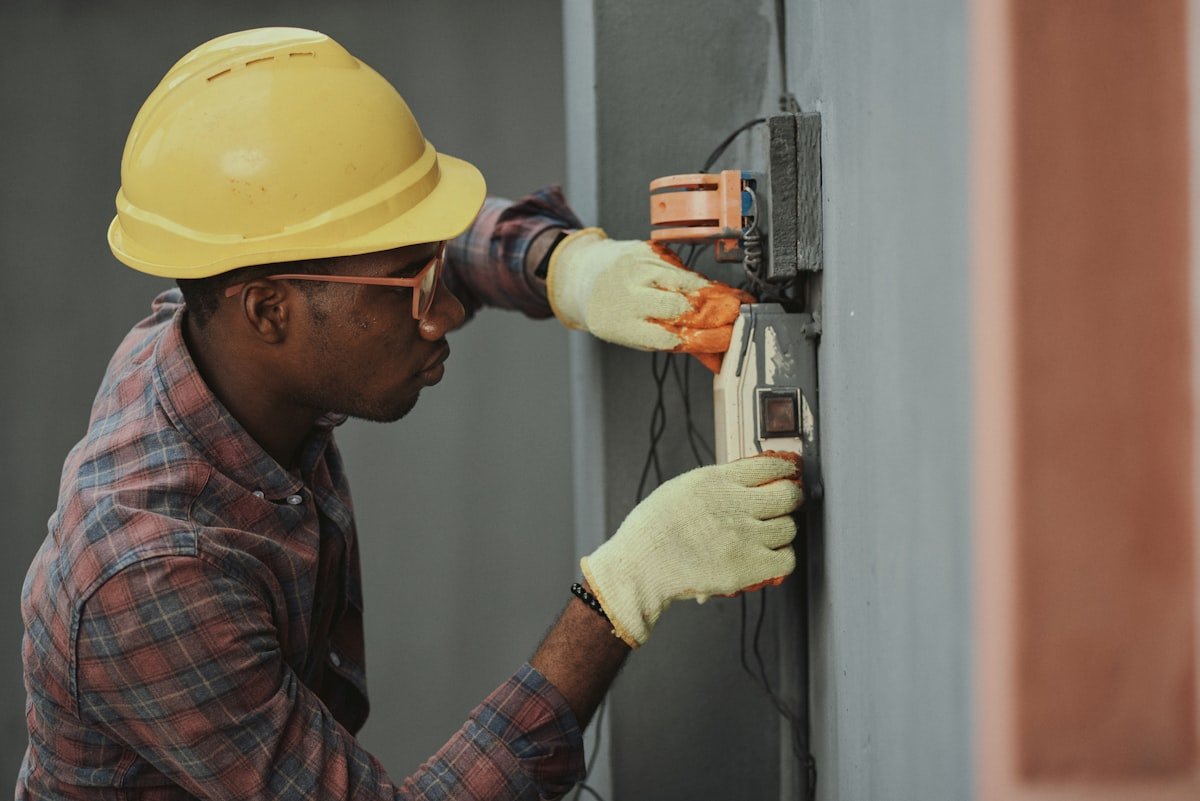 Electrician Gloves Class 4